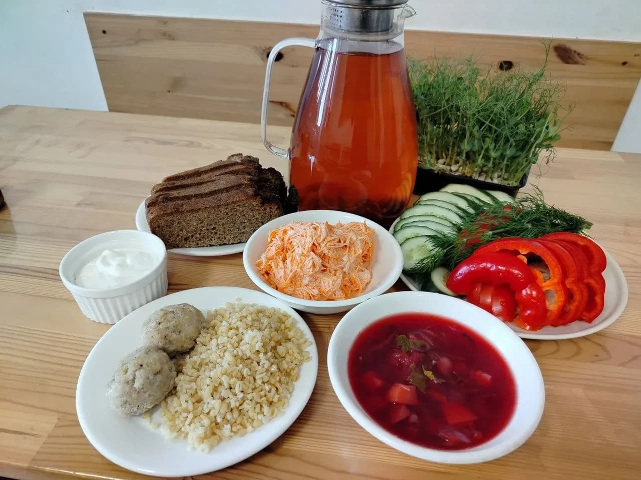 Обед из натуральных продуктов в «Живой школе»